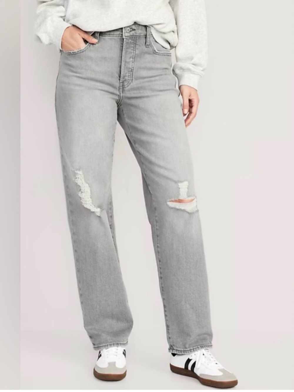 Old Navy Women’s Gray OG Straight-Leg Distressed Jeans SZ.8. 29” inseam